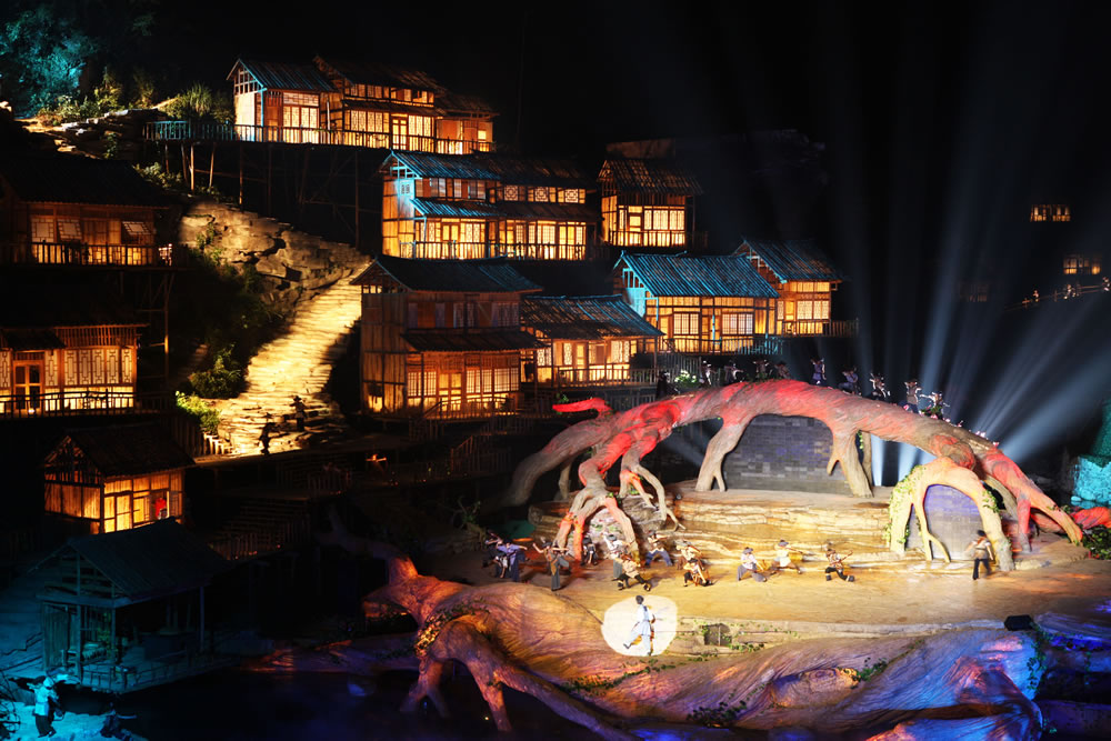 Evening Show at Tianmen Mountain: “Tianmen Fox Fairy” - Tianmen Mountain National Forest Park