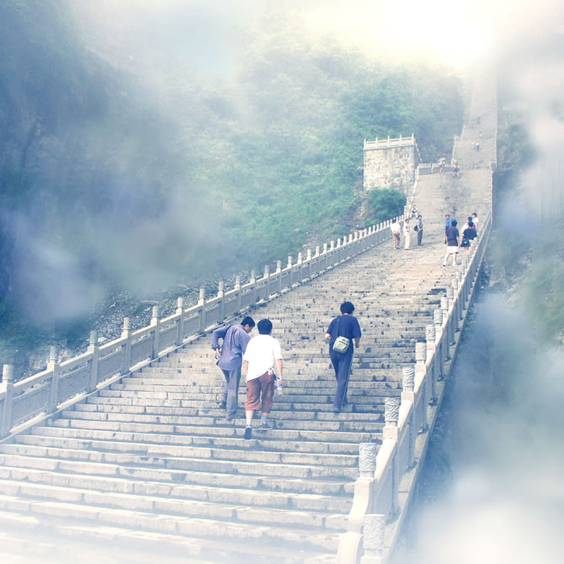 Tianmen Cave & the 999 Steps: Climb or Take the Escalator? - Tianmen Mountain National Forest Park